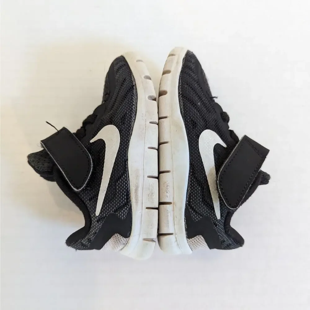 Nike Free 5.0 Black Sneakers Size 5C Tennis Shoes 725107-001